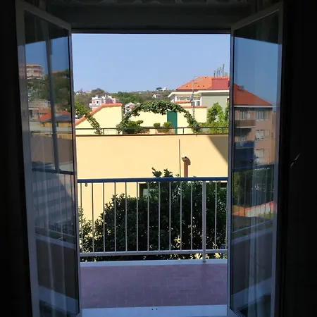 Large Near The Sea With Parking Celle Ligure