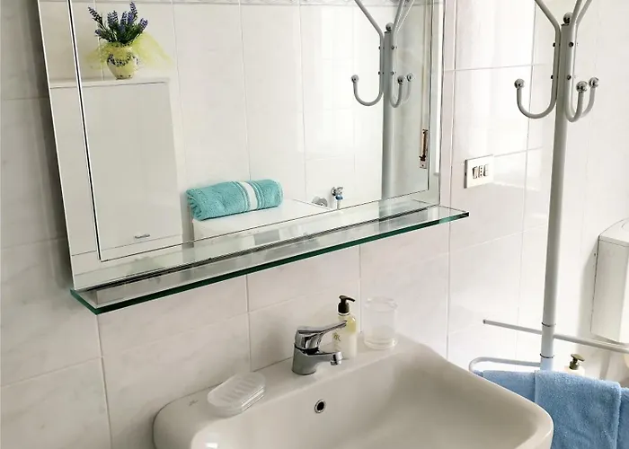 Apartment Large Near The Sea With Parking Celle Ligure